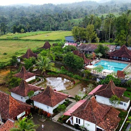 Kampoeng Joglo Ijen Βίλα Banyuwangi  Εξωτερικό φωτογραφία