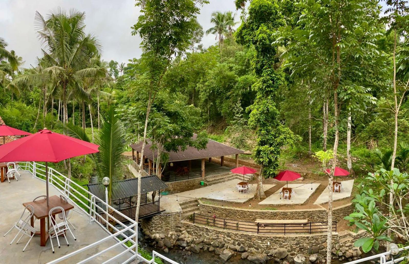 Kampoeng Joglo Ijen Βίλα Banyuwangi  Εξωτερικό φωτογραφία