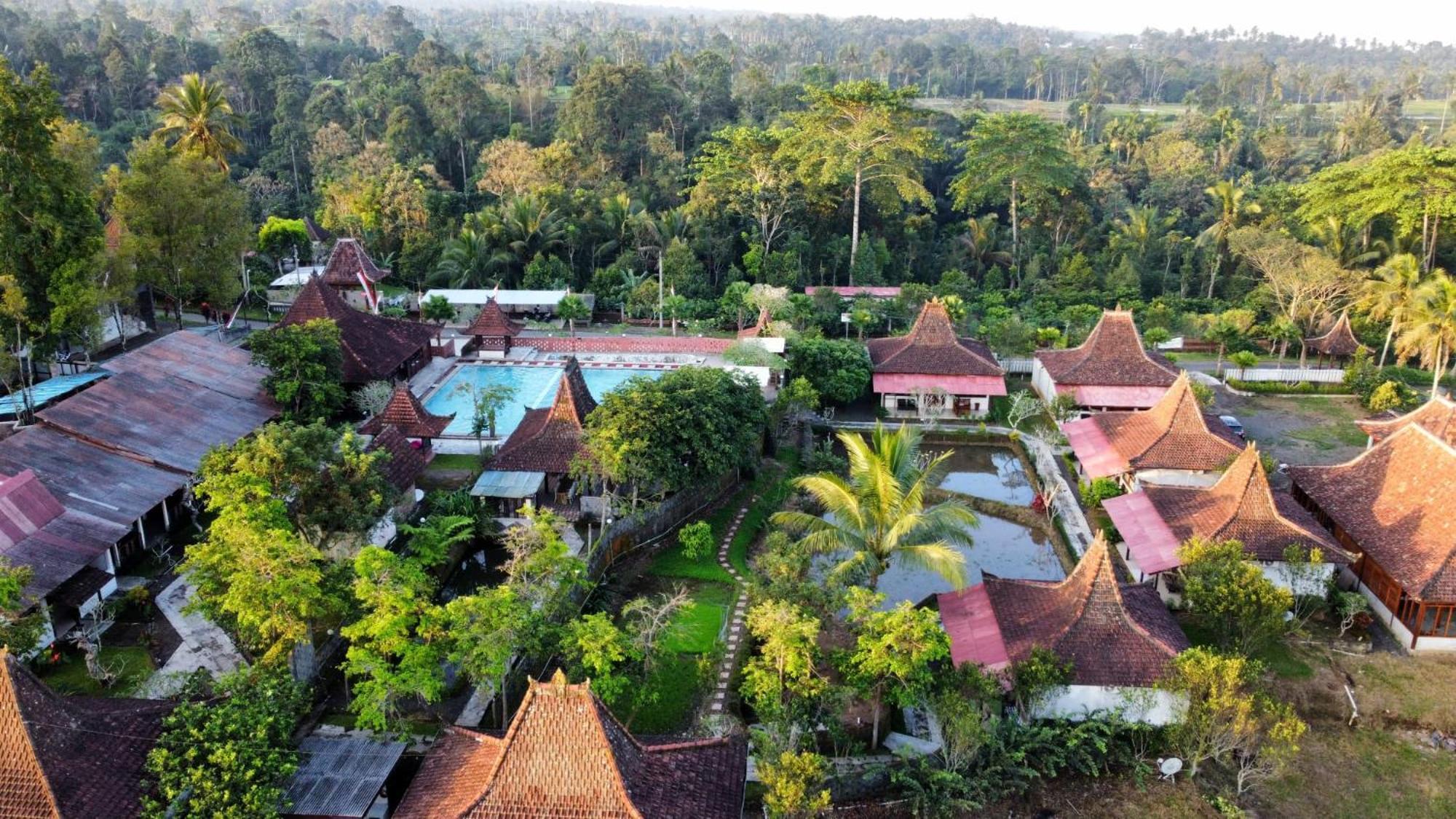 Kampoeng Joglo Ijen Βίλα Banyuwangi  Εξωτερικό φωτογραφία