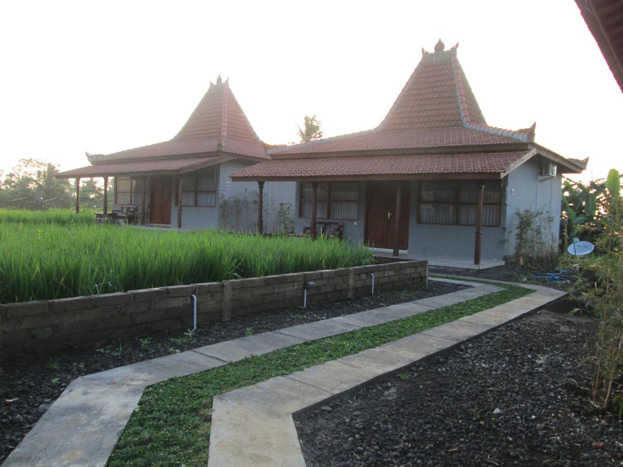 Kampoeng Joglo Ijen Βίλα Banyuwangi  Εξωτερικό φωτογραφία